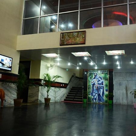 Hotel Krishna International Vrindāvan Exterior foto
