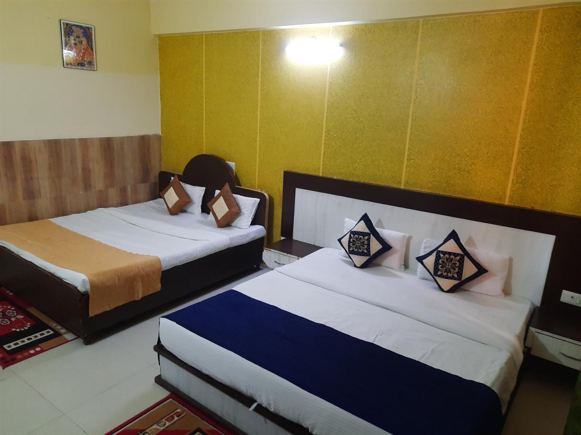 Hotel Krishna International Vrindāvan Exterior foto